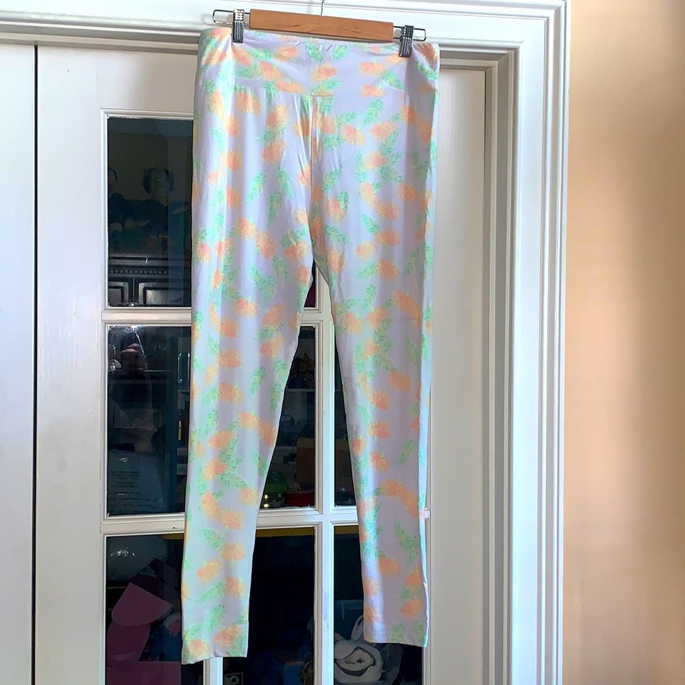 LuLaRoe Leggings Tall & Curvy - Never Worn